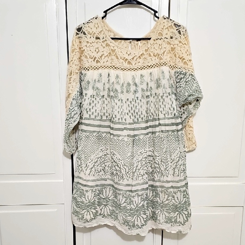 Free People Cream and Tan Lace Blouse with Three-Quarter Sleeves